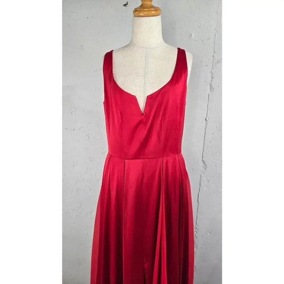 Nwt Halston Heritage Scarlett Meaghan Formal Gown size 8 - Picture 10 of 12